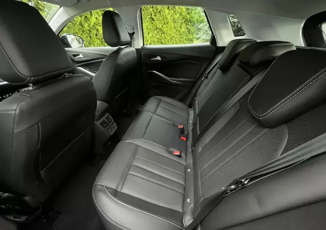 OPEL Grandland X 1.6 T PHEV 4x4 Elegance