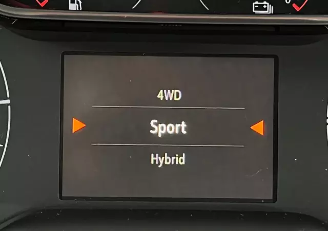 OPEL Grandland X 1.6 T PHEV 4x4 Elegance