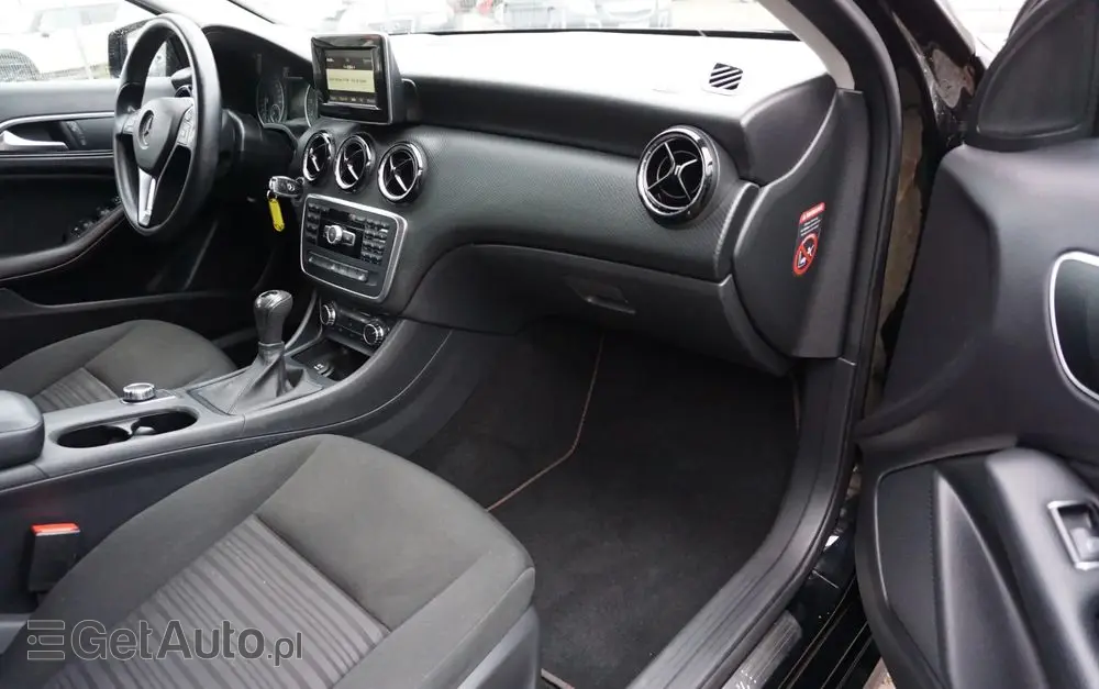 MERCEDES-BENZ Klasa A 180 StreetStyle