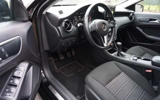 MERCEDES-BENZ Klasa A 180 StreetStyle