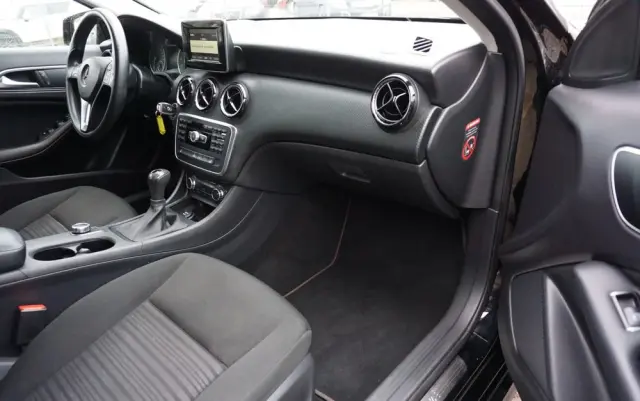 MERCEDES-BENZ Klasa A 180 StreetStyle