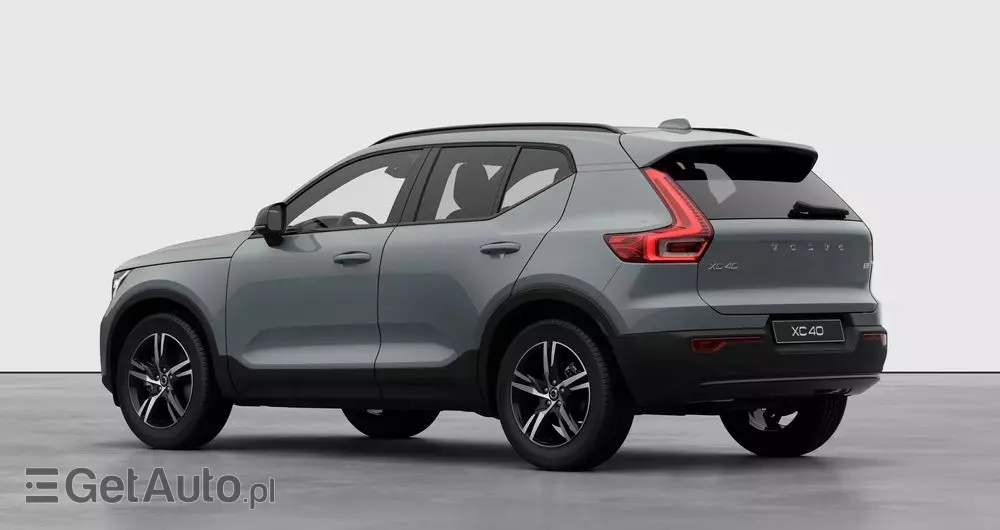 VOLVO XC 40 B3 Plus Dark