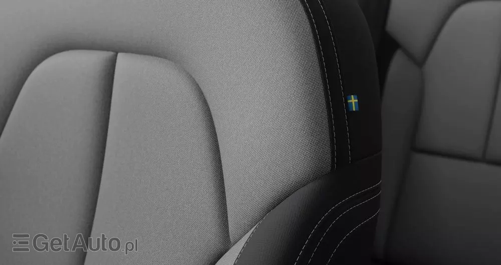 VOLVO XC 40 B3 Plus Dark