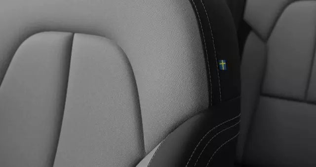 VOLVO XC 40 B3 Plus Dark