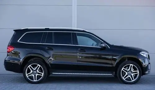 MERCEDES-BENZ GLS 