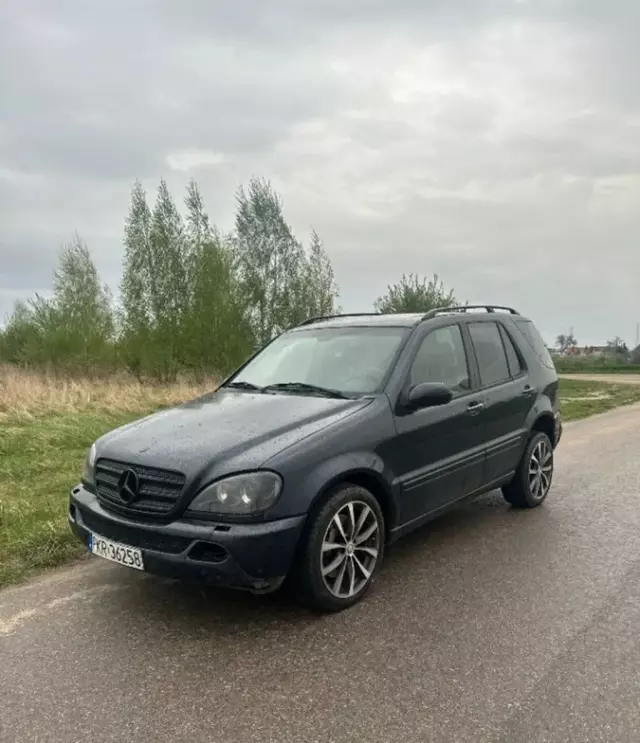 MERCEDES-BENZ ML 