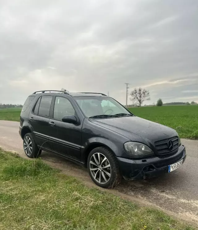 MERCEDES-BENZ ML 
