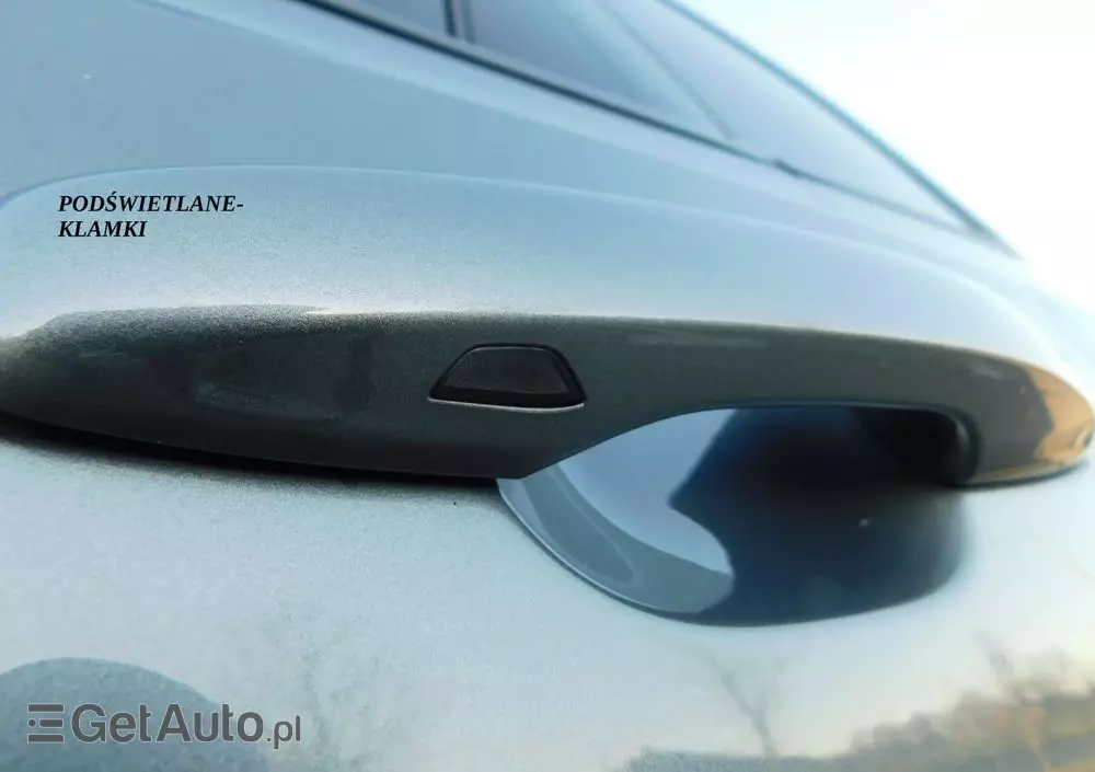 VOLVO XC 60 T5 Momentum