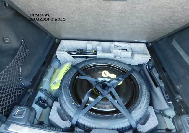 VOLVO XC 60 T5 Momentum