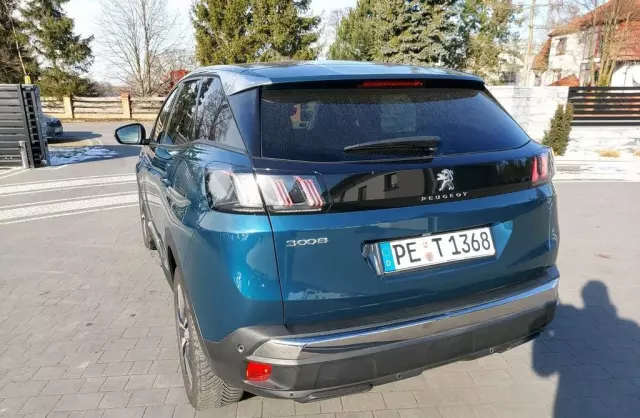 PEUGEOT 3008 