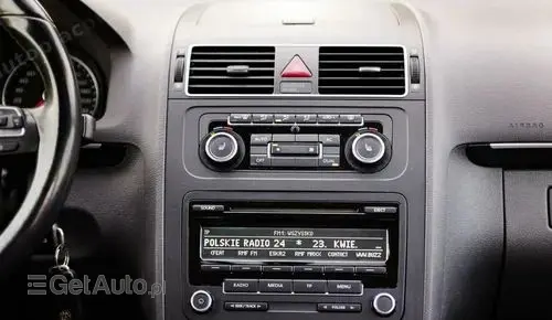 VOLKSWAGEN Touran 