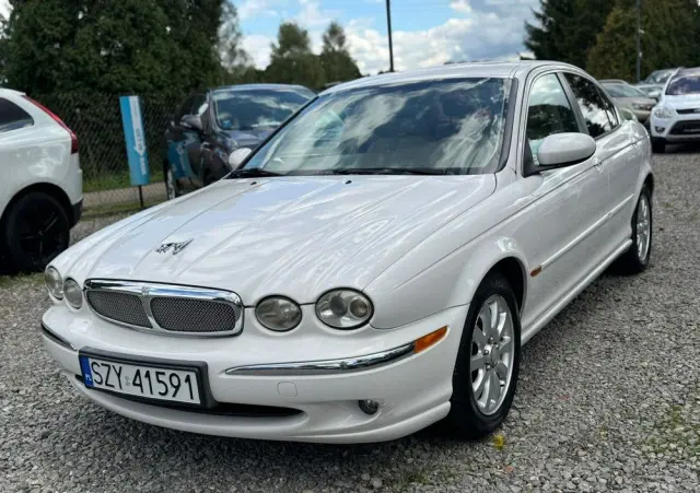 JAGUAR X-Type 