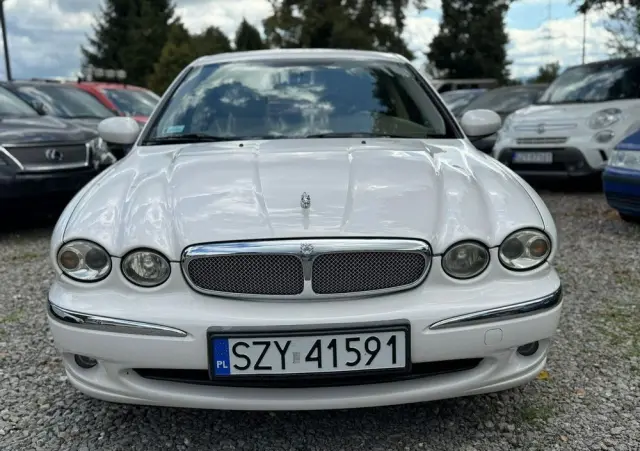 JAGUAR X-Type 