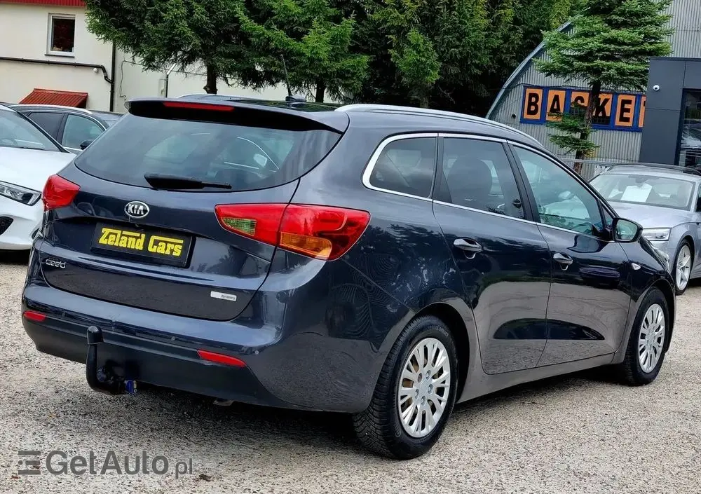 KIA Ceed 1.6 CRDi 128 ISG Dream Team Edition