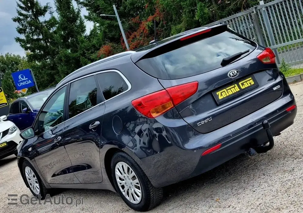 KIA Ceed 1.6 CRDi 128 ISG Dream Team Edition