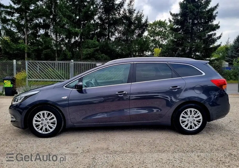 KIA Ceed 1.6 CRDi 128 ISG Dream Team Edition