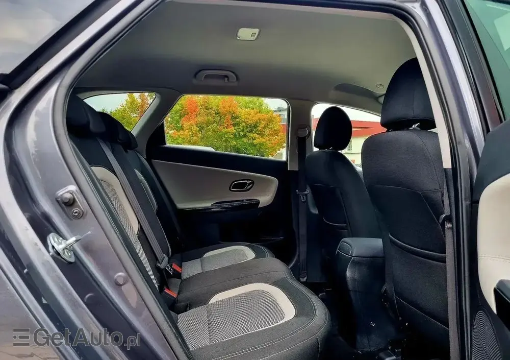 KIA Ceed 1.6 CRDi 128 ISG Dream Team Edition