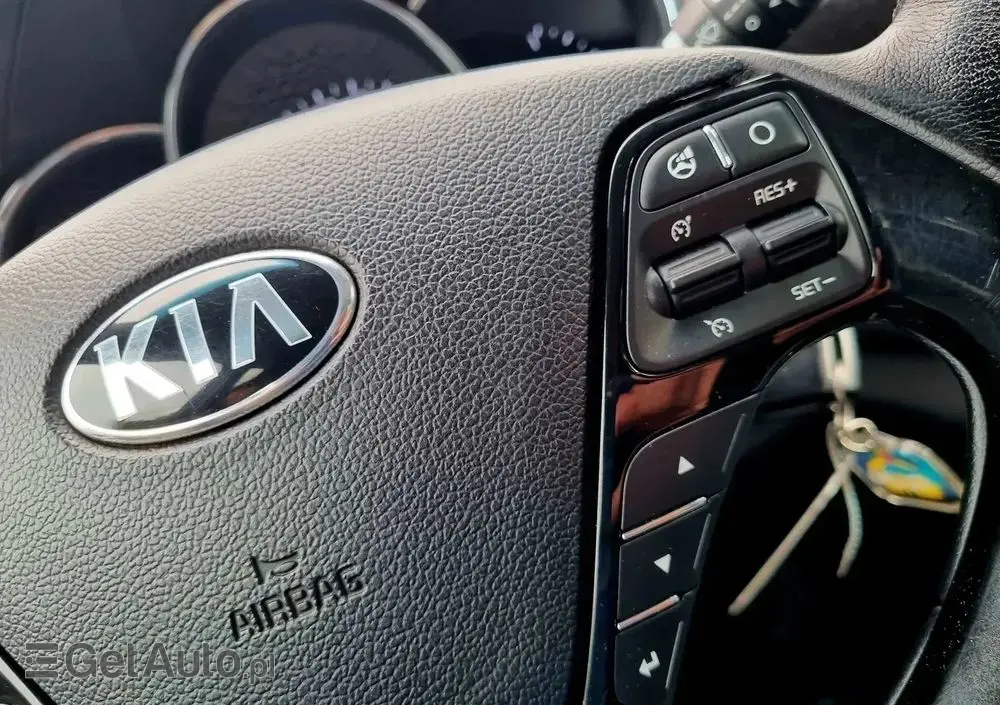 KIA Ceed 1.6 CRDi 128 ISG Dream Team Edition