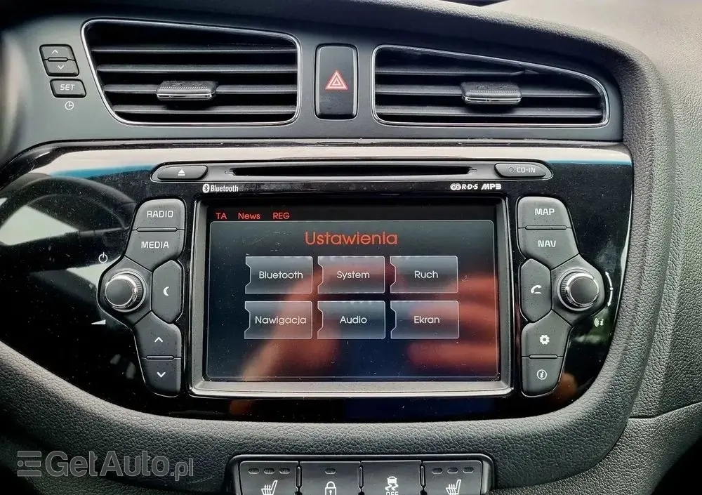 KIA Ceed 1.6 CRDi 128 ISG Dream Team Edition