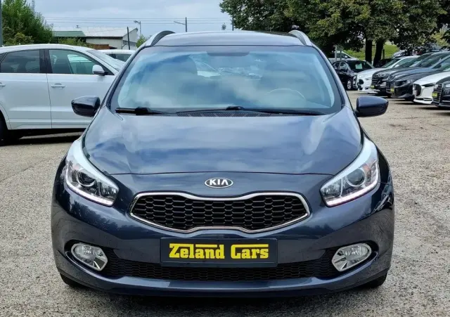 KIA Ceed 1.6 CRDi 128 ISG Dream Team Edition