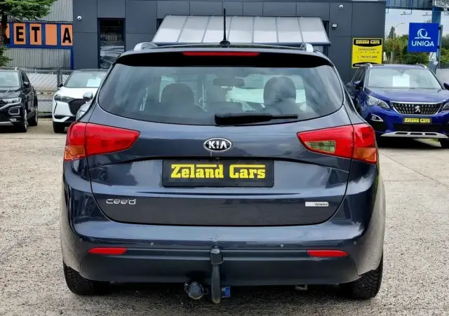 KIA Ceed 1.6 CRDi 128 ISG Dream Team Edition