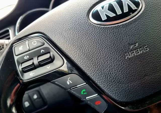 KIA Ceed 1.6 CRDi 128 ISG Dream Team Edition