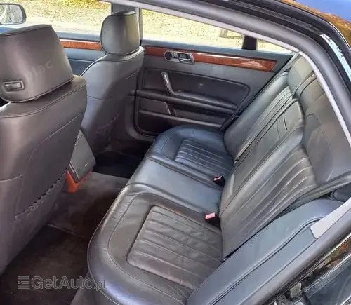 VOLKSWAGEN Phaeton 