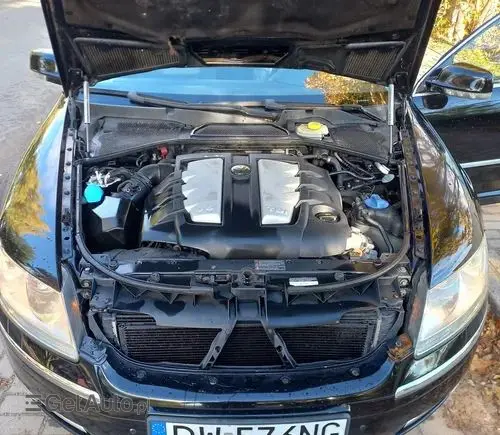 VOLKSWAGEN Phaeton 