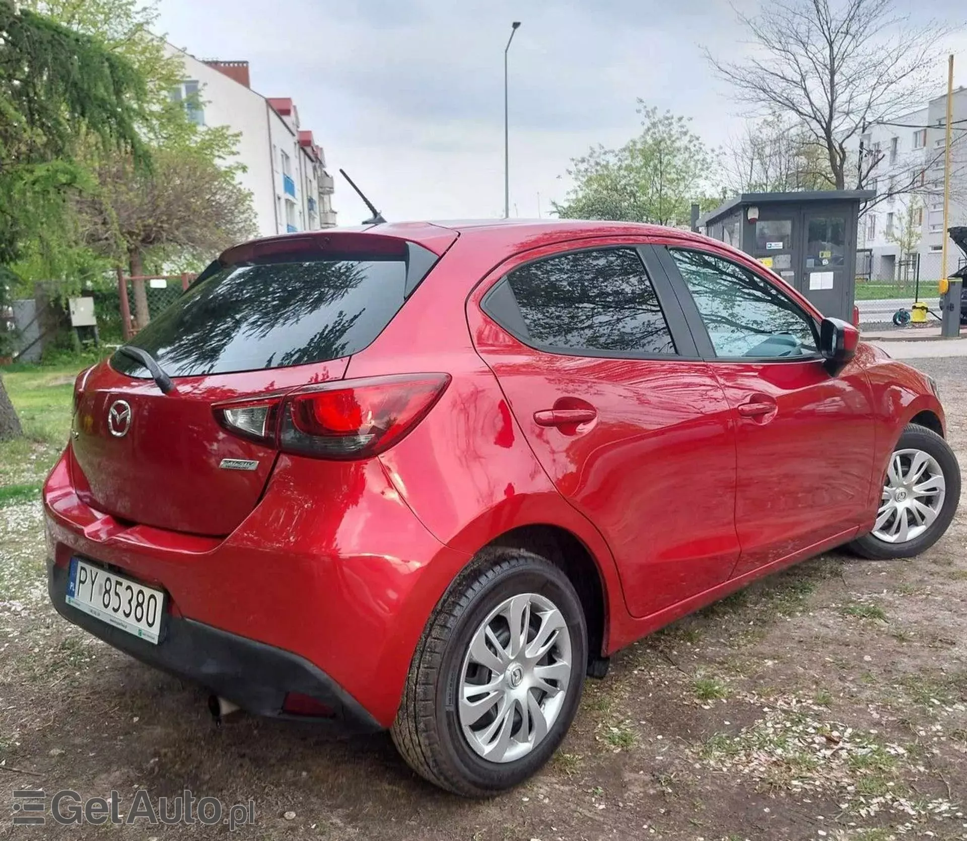 MAZDA 2 