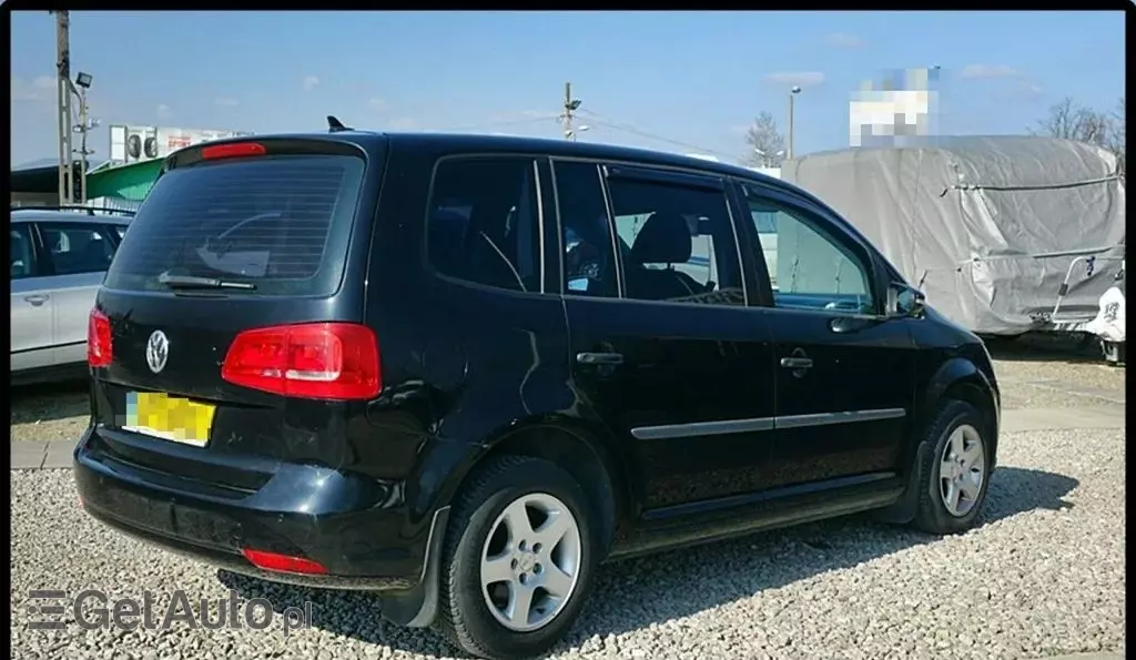 VOLKSWAGEN Touran 