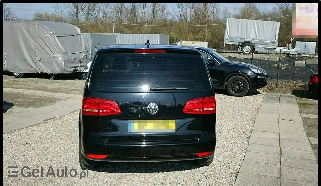 VOLKSWAGEN Touran 