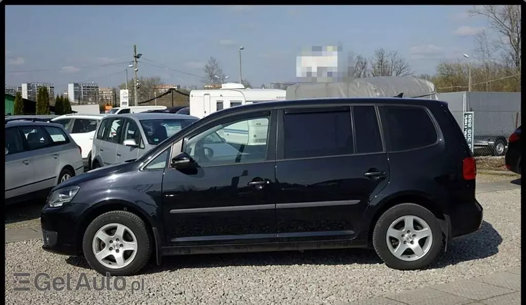 VOLKSWAGEN Touran 