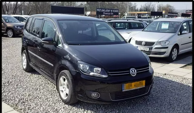 VOLKSWAGEN Touran 