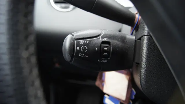 PEUGEOT 308 Premium 90