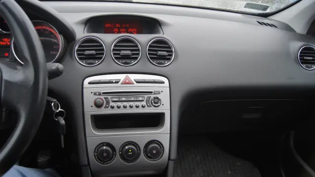 PEUGEOT 308 Premium 90