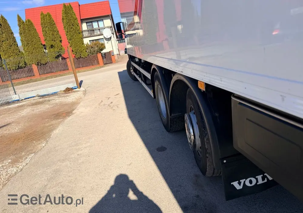 VOLVO FM 330/ACC/ Euro6 /CHŁODNIA / DŁUGOŚĆ 12M /24 EURO PALET/ 
