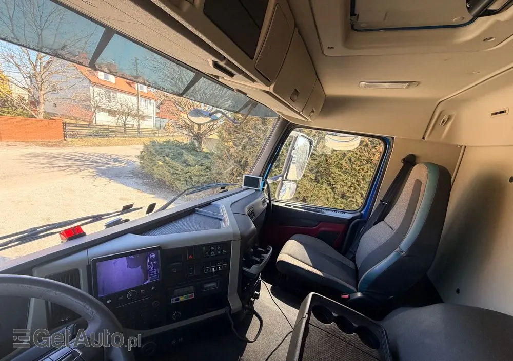 VOLVO FM 330/ACC/ Euro6 /CHŁODNIA / DŁUGOŚĆ 12M /24 EURO PALET/ 