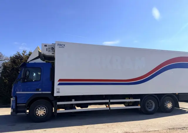 VOLVO FM 330/ACC/ Euro6 /CHŁODNIA / DŁUGOŚĆ 12M /24 EURO PALET/ 