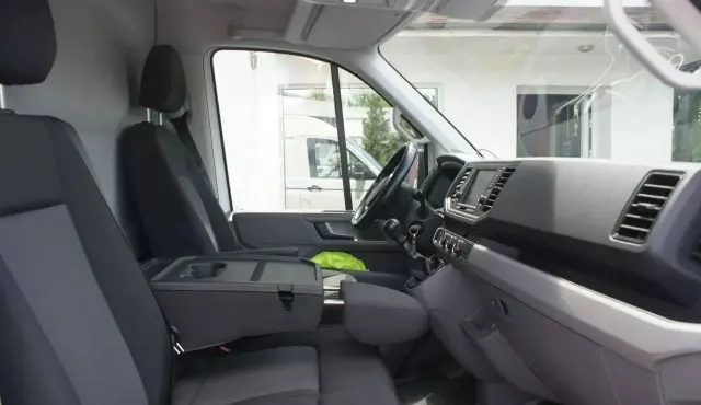 VOLKSWAGEN Crafter 