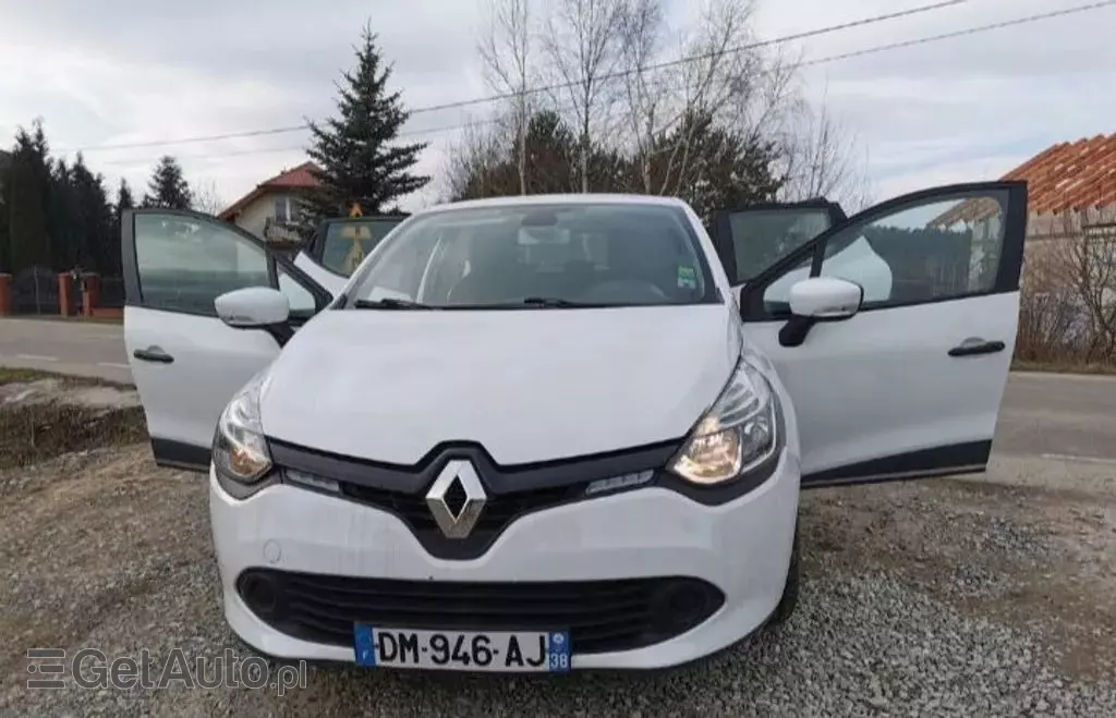RENAULT Clio 