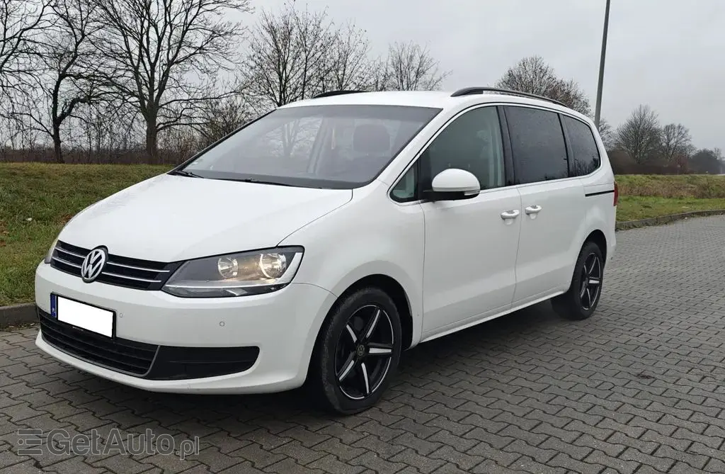 VOLKSWAGEN Sharan 