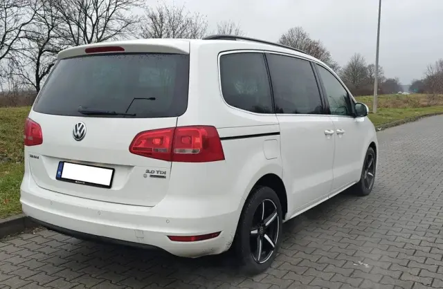 VOLKSWAGEN Sharan 