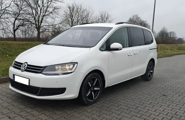 VOLKSWAGEN Sharan 