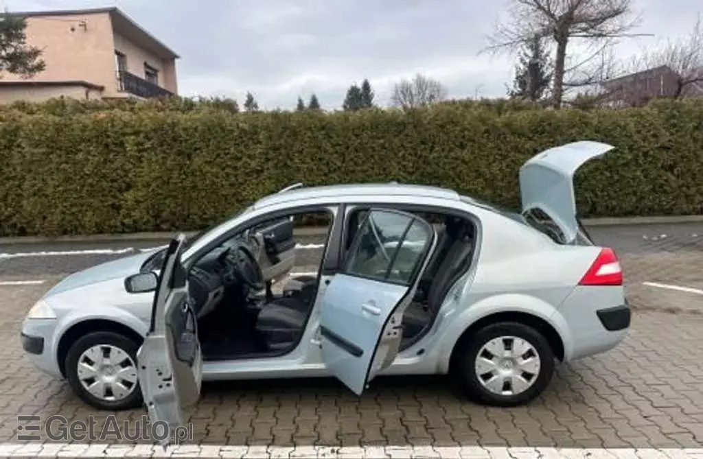 RENAULT Megane 