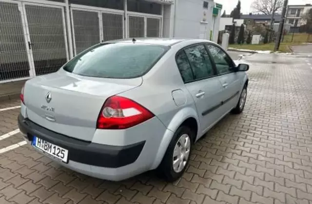 RENAULT Megane 