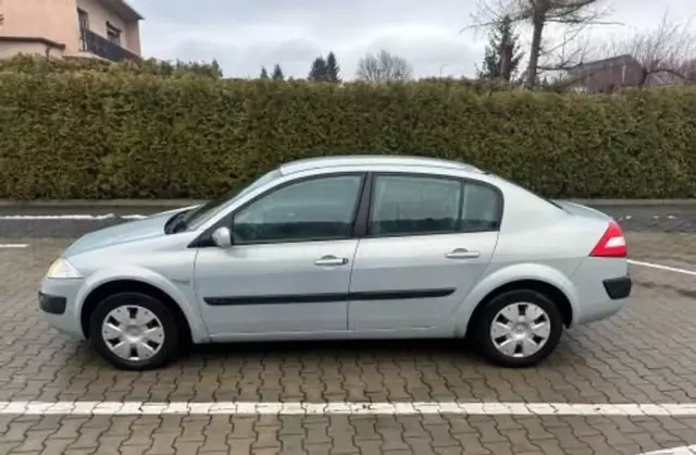 RENAULT Megane 