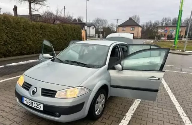 RENAULT Megane 