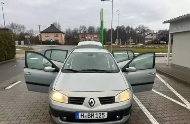 RENAULT Megane 