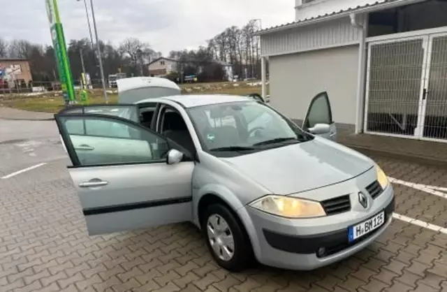 RENAULT Megane 