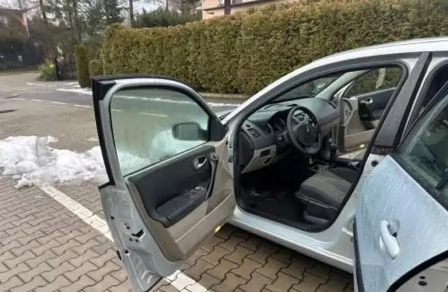 RENAULT Megane 